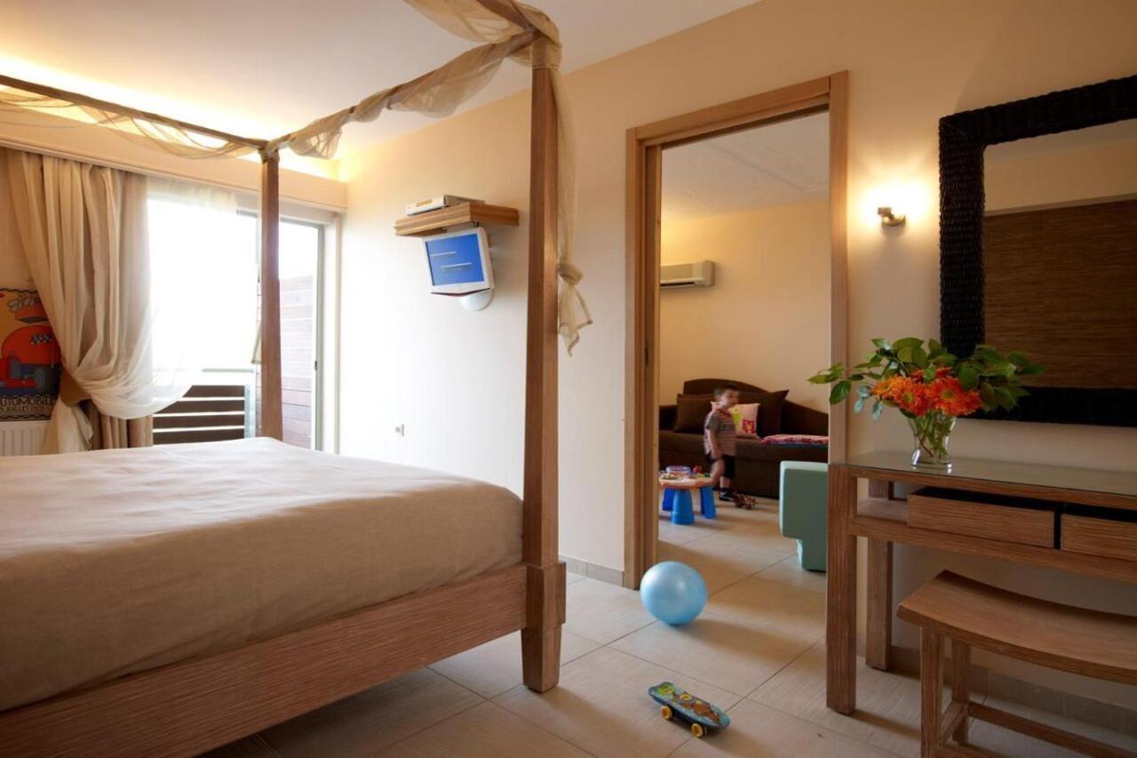 Belle Helene Hotel Vathí Eksteriør billede